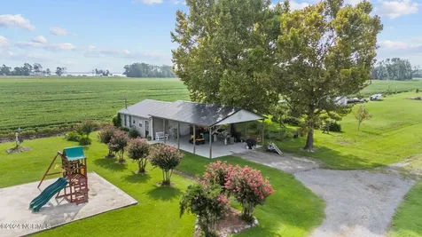 110 Norfleet Shores Road Belhaven NC 27810