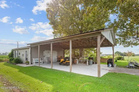 110 Norfleet Shores Road Belhaven NC 27810