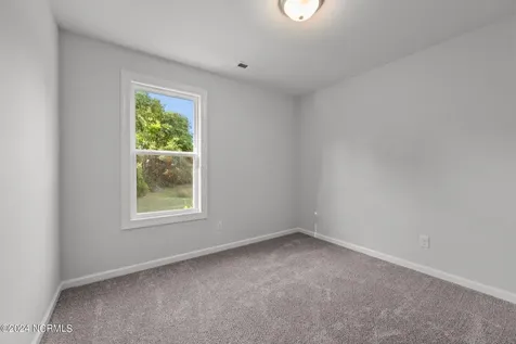 254 Winstead Loop Richlands NC 28574