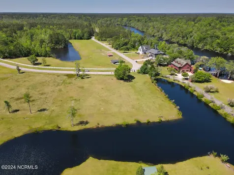 9692 Rivergate Drive NW Ash NC 28420