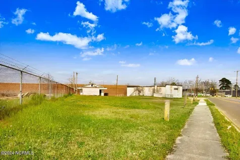 312 Herring Avenue E Wilson NC 27893