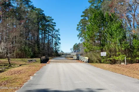 39 Sr 1767 Off Lane Pinetown NC 27865