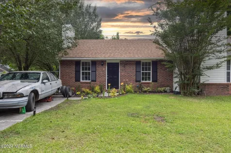 1902 Rolling Ridge Drive Midway Park NC 28544