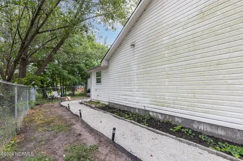 1902 Rolling Ridge Drive Midway Park NC 28544