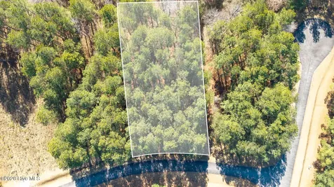 404 Plumtree Circle Edenton NC 27932