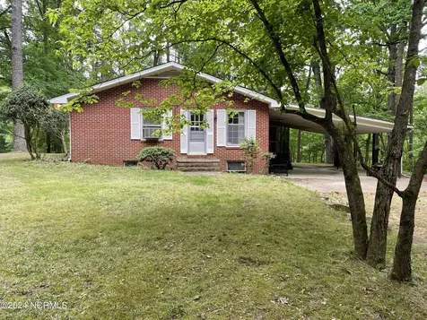 2592 Old Glendon Road Carthage NC 28327