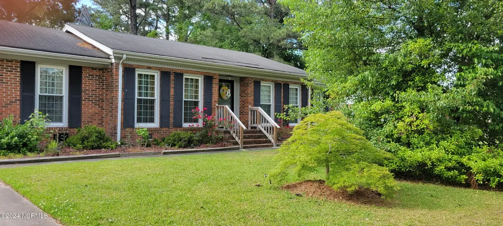 210 Pearl Drive Greenville NC 27834