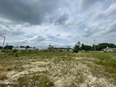 700 Us 301 Wilson NC 27893