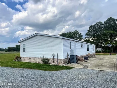 1331 Nixon Road Autryville NC 28318