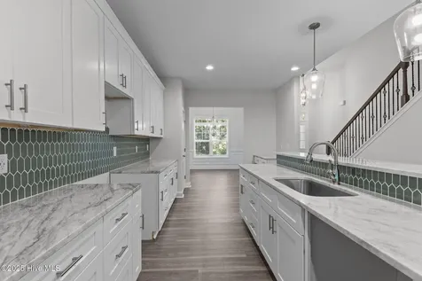 816 Red Hawk Place Vass NC 28394