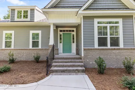 816 Red Hawk Place Vass NC 28394