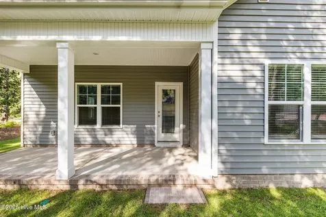 816 Red Hawk Place Vass NC 28394