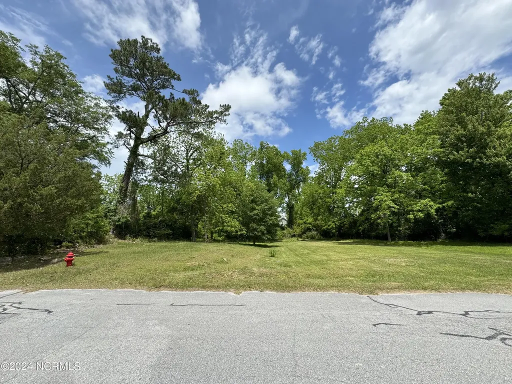 121 Poplar Street Jacksonville NC 28540
