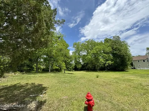 121 Poplar Street Jacksonville NC 28540