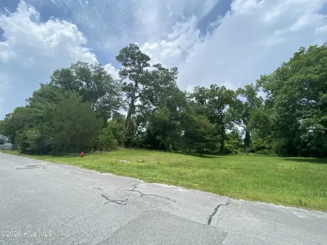 121 Poplar Street Jacksonville NC 28540