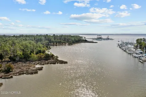 604 Shorey Drive Oriental NC 28571
