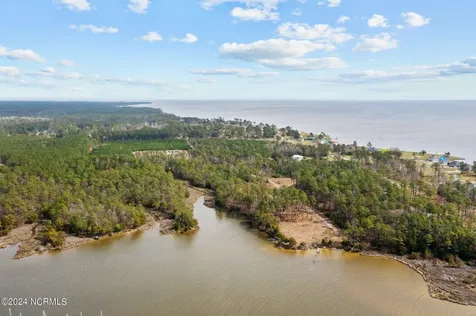 604 Shorey Drive Oriental NC 28571
