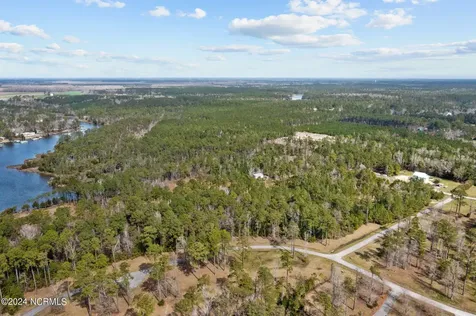 604 Shorey Drive Oriental NC 28571