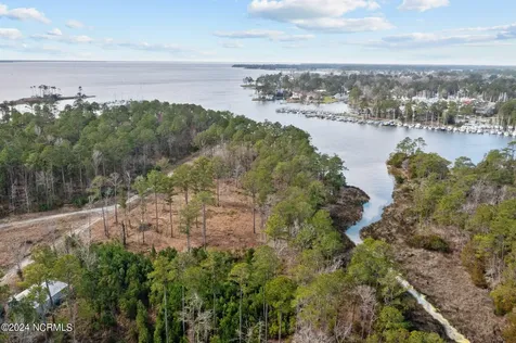 604 Shorey Drive Oriental NC 28571