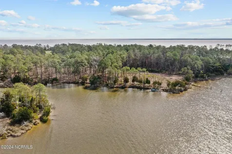 604 Shorey Drive Oriental NC 28571