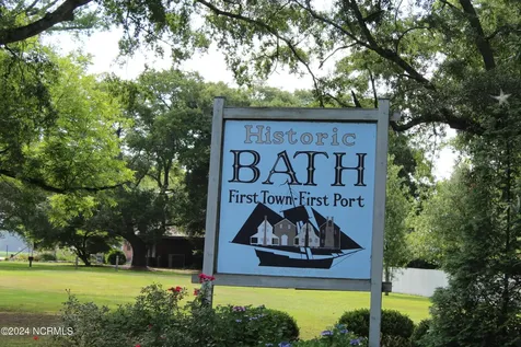 312 Maritime Loop Drive Bath NC 27808