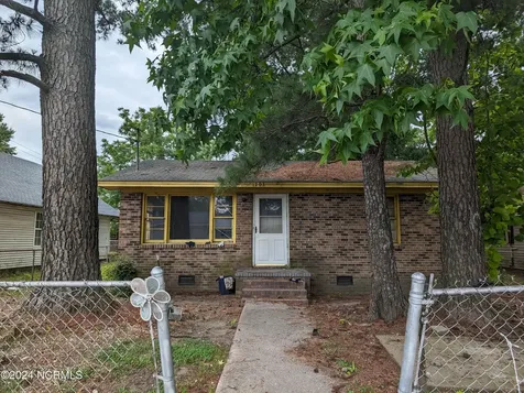 1203 Lincoln Street SE Wilson NC 27893