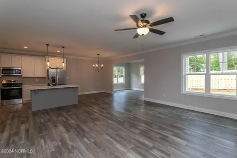 525 N Sycamore Street Aberdeen NC 28315