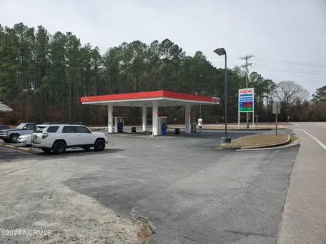 5385 River Road Washington NC 27889