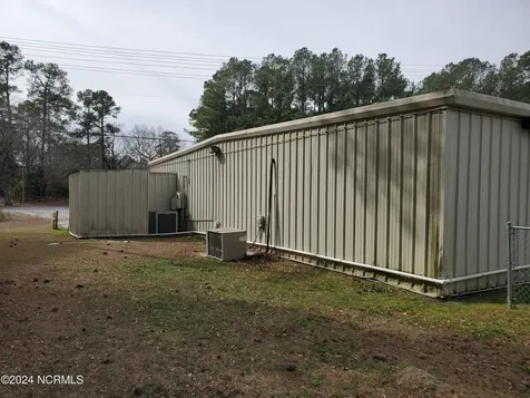 5385 River Road Washington NC 27889
