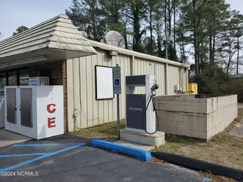5385 River Road Washington NC 27889