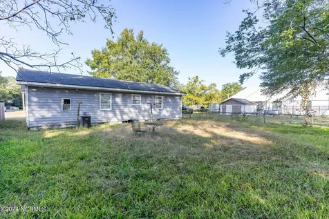 1326 N 7th Street Wilmington NC 28401