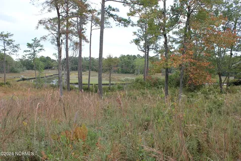 407 Salt Creek Road Swansboro NC 28584