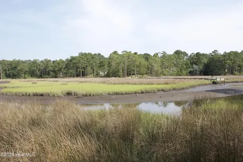 407 Salt Creek Road Swansboro NC 28584