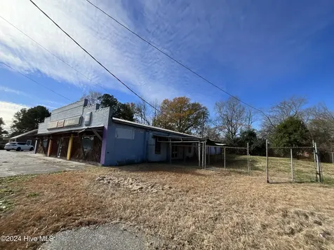 4392 Lee Street Ayden NC 28513