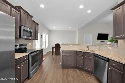 6639 Ramsey Street Fayetteville NC 28311