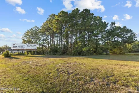 4812 Highway 24 Newport NC 28570