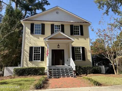 107 S Main Street Bath NC 27808