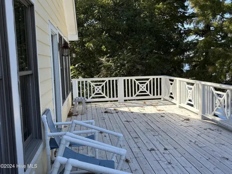 107 S Main Street Bath NC 27808