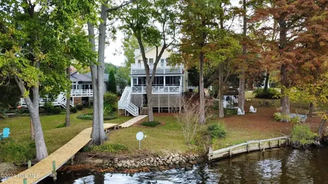 107 S Main Street Bath NC 27808