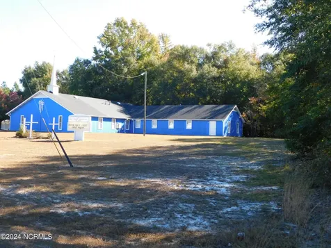 11121 Turnpike Road Laurinburg NC 28352