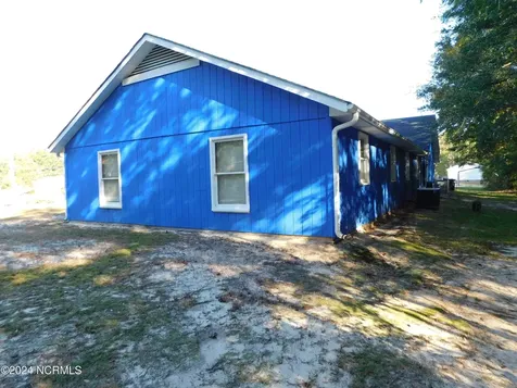 11121 Turnpike Road Laurinburg NC 28352
