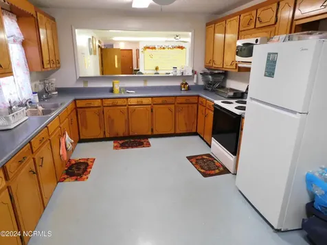 11121 Turnpike Road Laurinburg NC 28352
