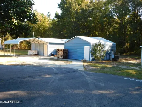 11121 Turnpike Road Laurinburg NC 28352