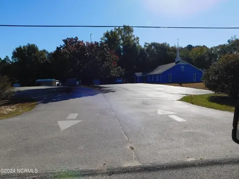 11121 Turnpike Road Laurinburg NC 28352