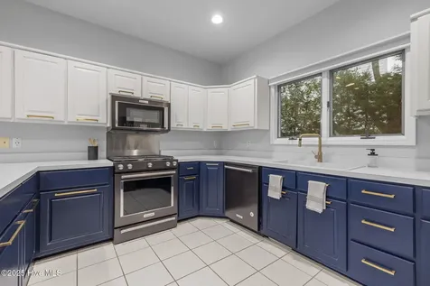 518 Egret Lake Drive Pine Knoll Shores NC 28512