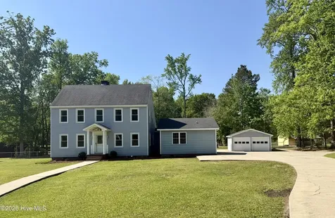 2443 Creekside Road Kinston NC 28504