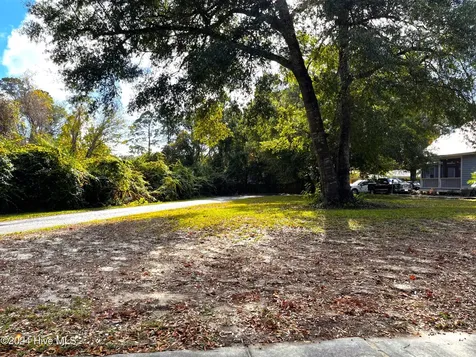 301 Fire Fly Lane Southport NC 28461