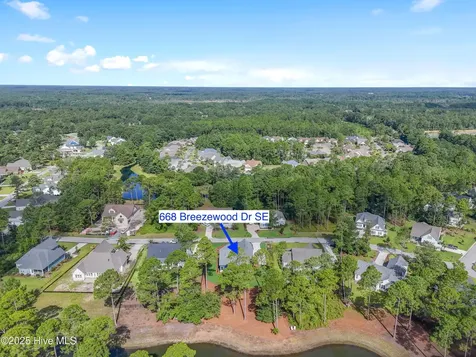 668 Breezewood Drive SE Bolivia NC 28422