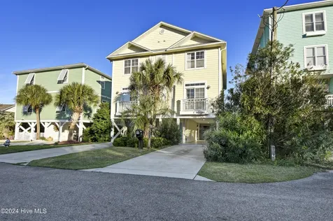 1105 Bowfin Lane Carolina Beach NC 28428