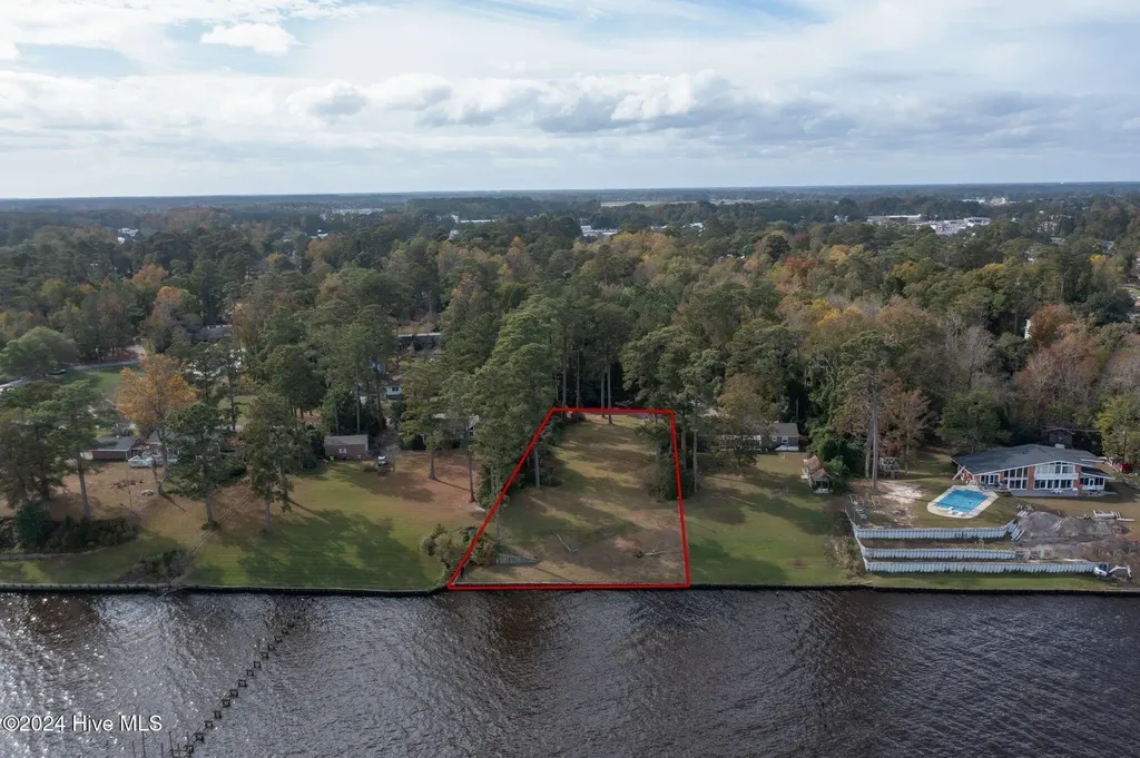 2108 Neuse Cliffs Drive New Bern NC 28560